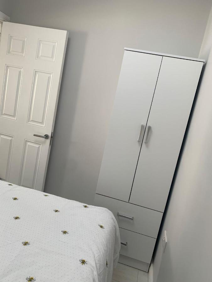 The Honeycomb Apartment *
